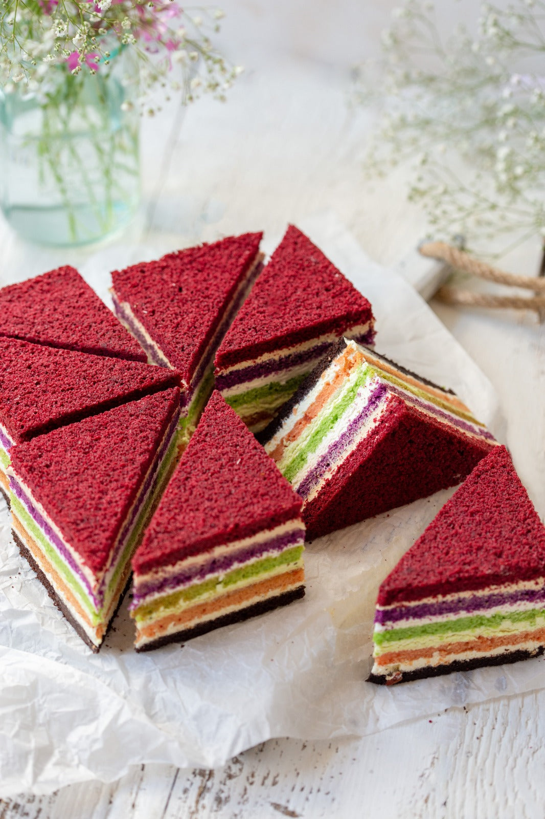 Rainbow Velvet Cake 10" (2.9 lb) 4 x 8pc